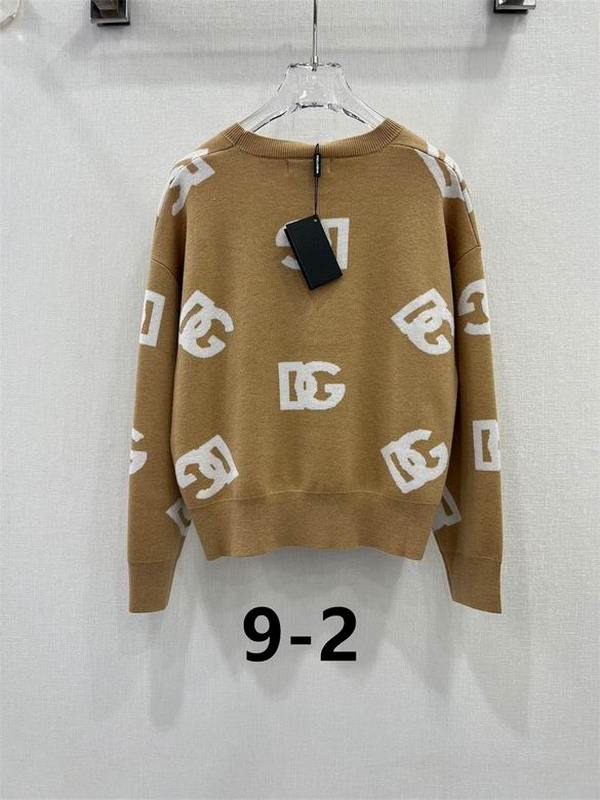 Chanel Women's Sweater 45